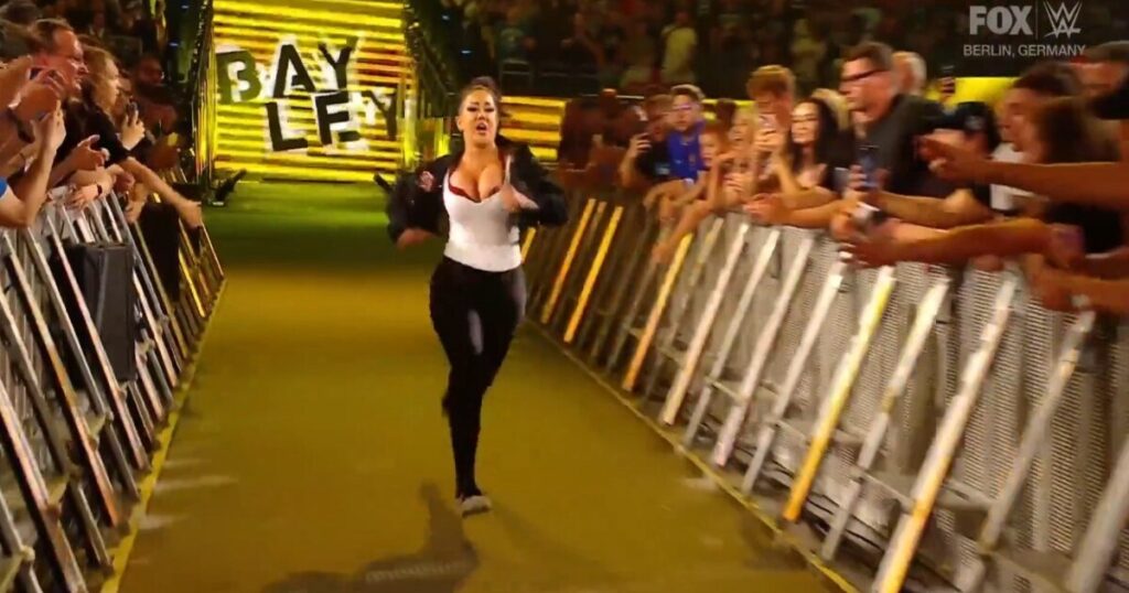 Bayley Returns On 8/30 WWE SmackDown