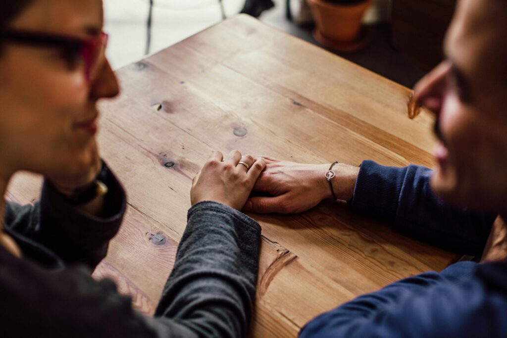 How to Resolve Conflict in a Relationship — Talkspace