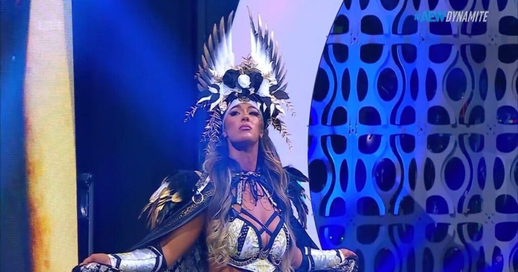 Megan Bayne Makes AEW Dynamite Debut