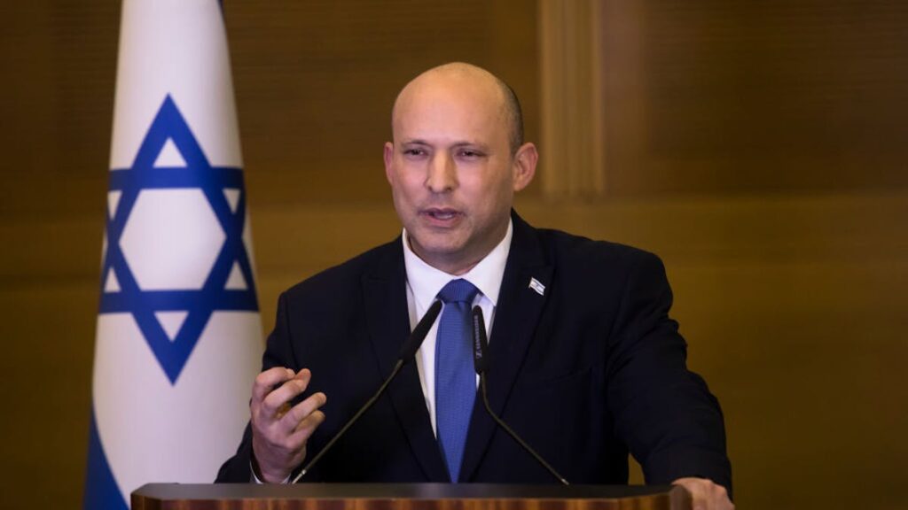Former Israeli PM Praises Iranians, Urges Them To Depose Regime