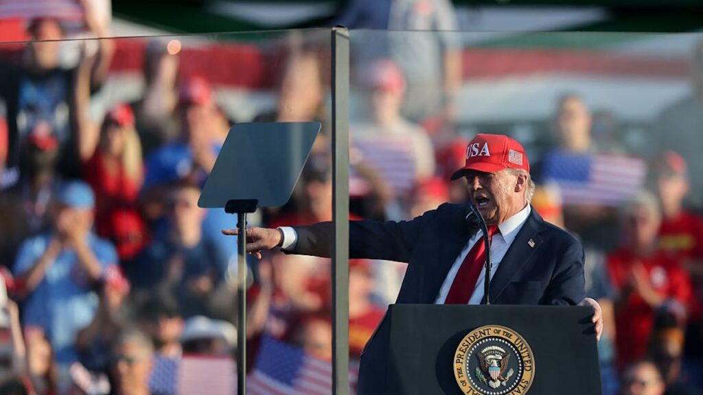 Trump Laughs Off Pops At Iowa Rally