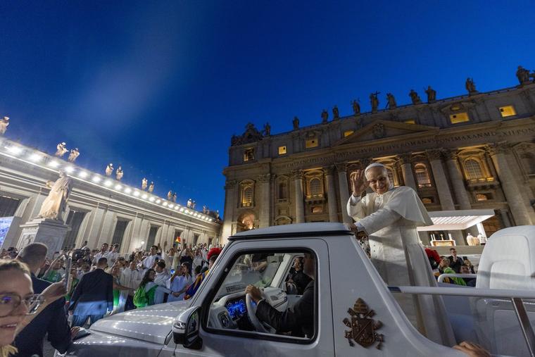Pope Leo XIV tours St. Peter’s Square in a surprise visit July 29 to the Jubilee of Youth.