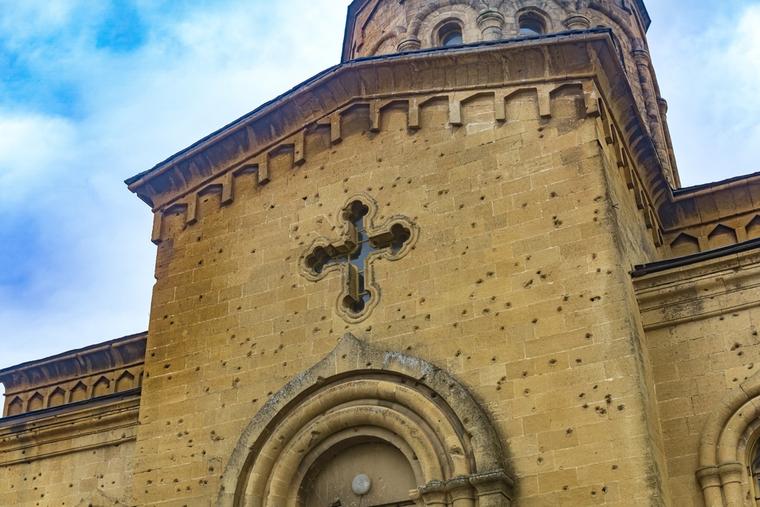 Archbishop Nkea explained that if the priest remains in the hands of his captors by that date, the parishes, schools, and Catholic institutions of the Ndop deanery will be closed.