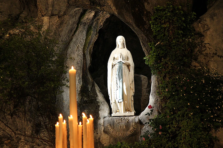 Our Lady of Lourdes grotto, Lourdes, France