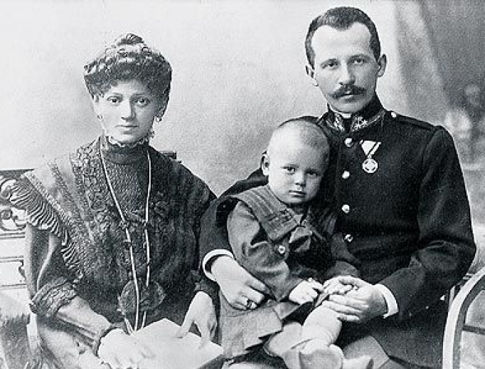 John Paul II as a child with his parents, Emilia and Karol Wojtyła