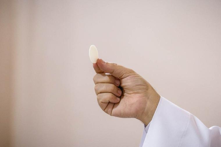 The matter was reported to Bishop José Cayetano Parra Novo of the Diocese of Santa Rosa de Lima.