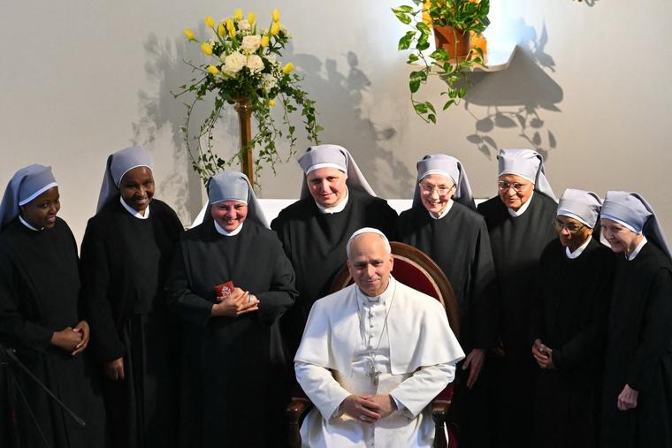 Pope Leo XIV meets with members of the Little Sisters of the Poor at their home for the elderly in Istanbul on Nov. 28. A US federal court on Sept. 11 ruled that the Little Sisters based in Chicago will not be subject to Illinois’ assisted suicide law while a federal lawsuit continues.