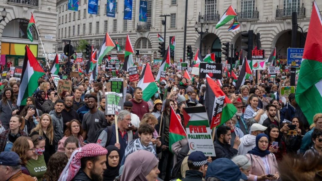 U.K.’s Anti-Israel Boycott Sparks Furious Retaliation