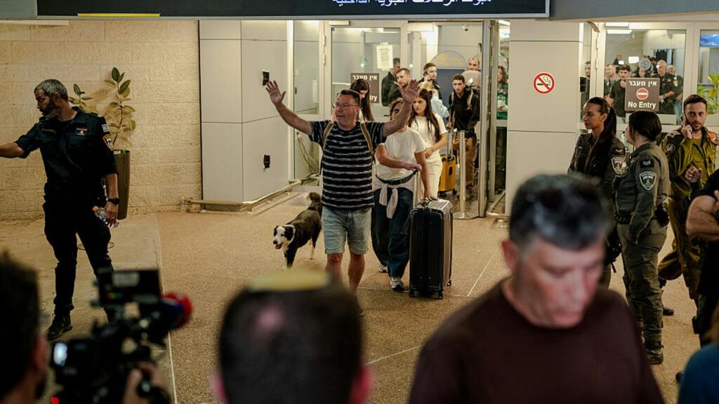 Mom Gave Her Four Daughters One Order As Hijacked Plane Plunged